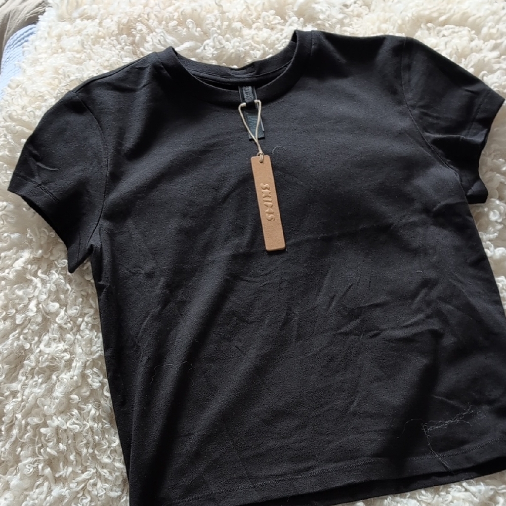 SKIMS Relaxed Tees Shrunken T-Shirt Small NWT